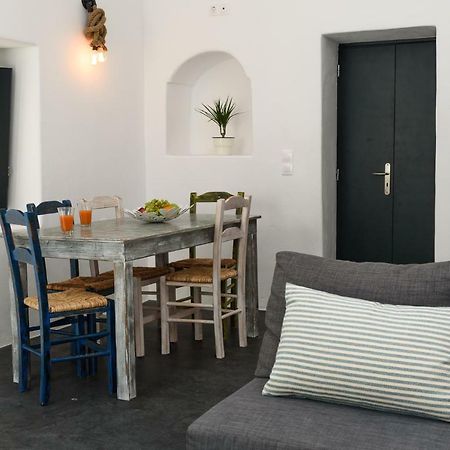 The Luna Suite Emporio  Exterior photo