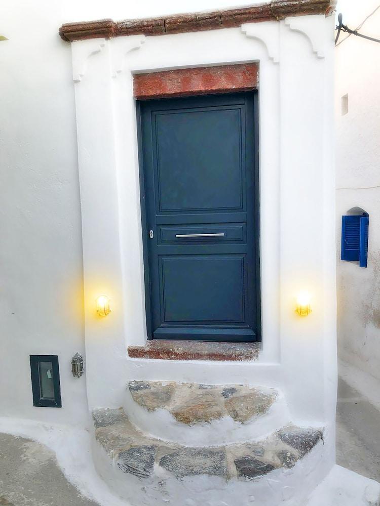 The Luna Suite Emporio  Exterior photo